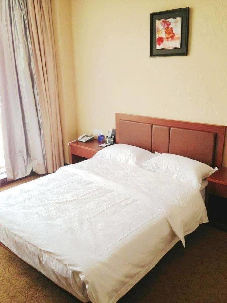 Mo'Er Holiday Hotel Nantong Exterior foto